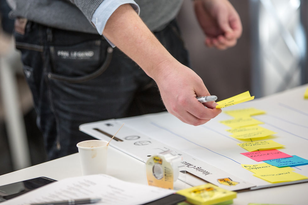 Meeting professionals scheduling a calendar for what 2023 will look like to predict industry trends