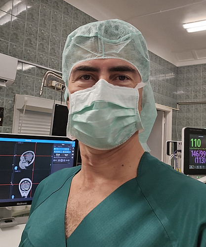 Rodrigo Sverzickis neurosurgeon