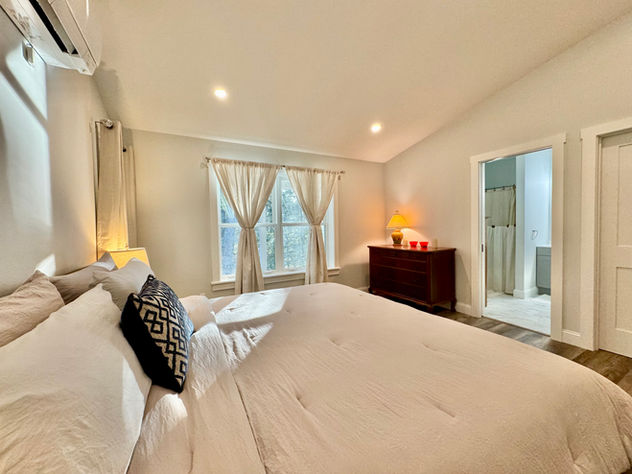 Southern Cross - Primary Bedroom