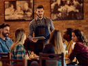 Restaurante lleno, negocio inteligente
