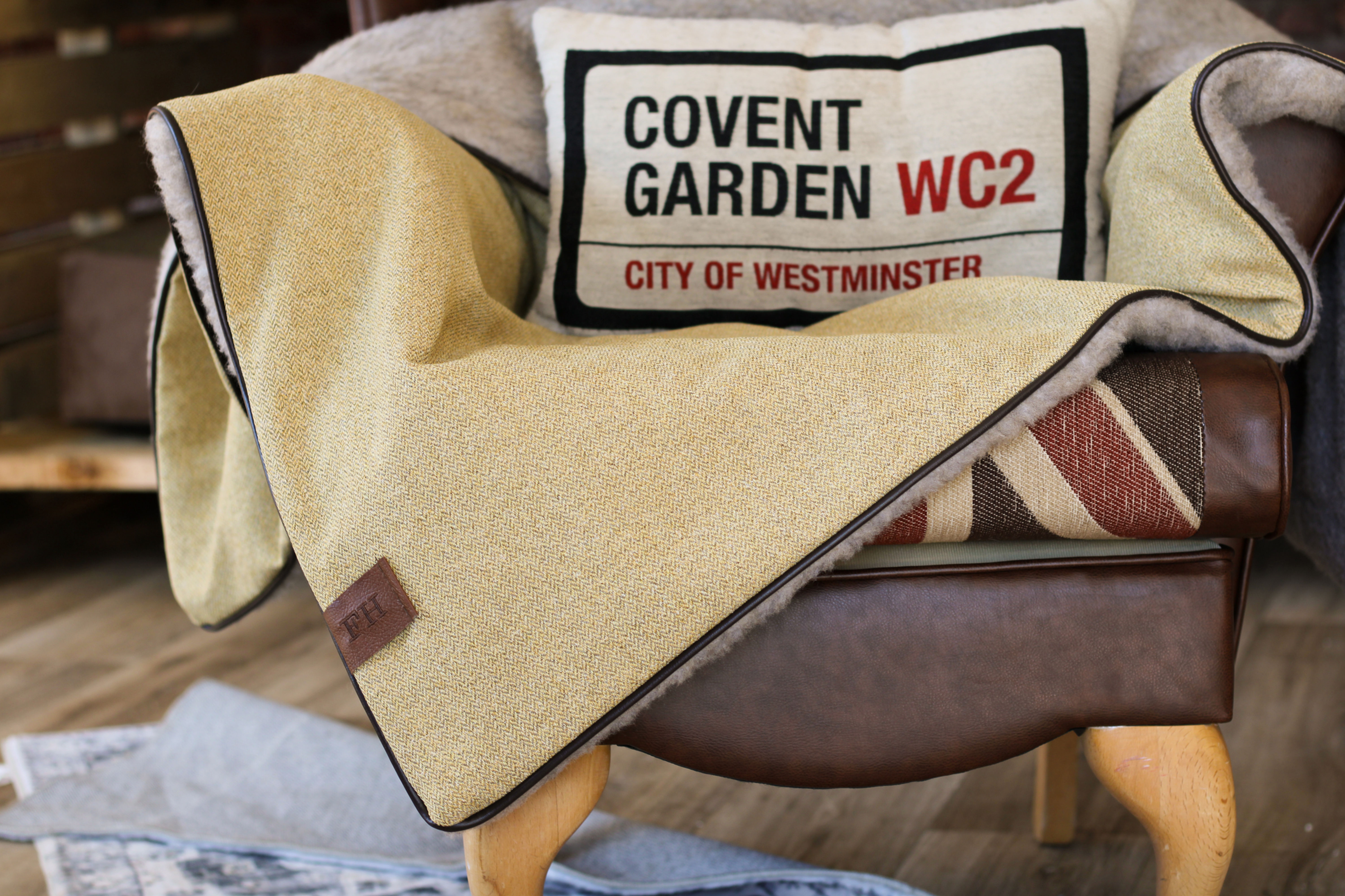 The Elowyn Dog Blanket