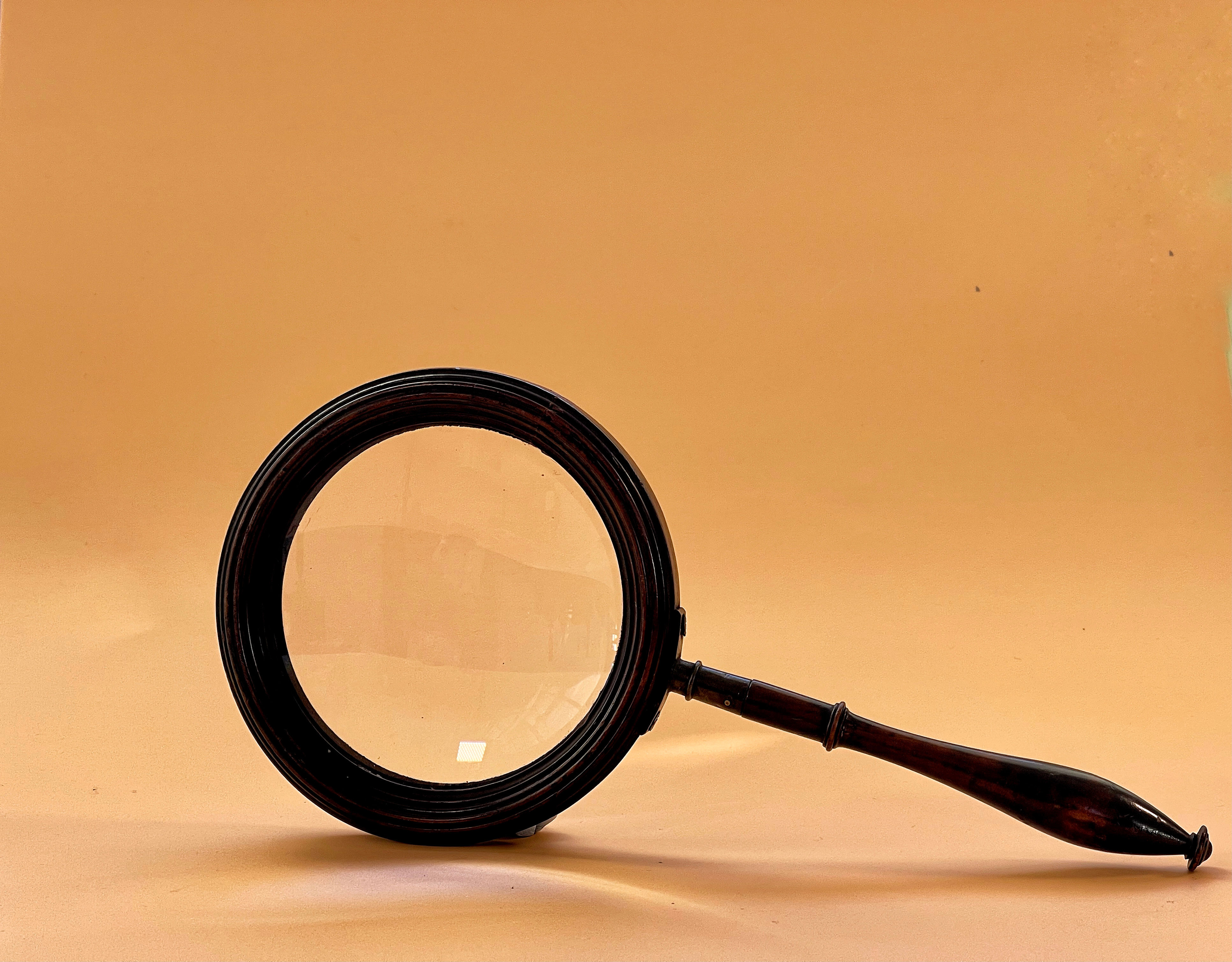 A Georgian Magnifying / Viewing Glass