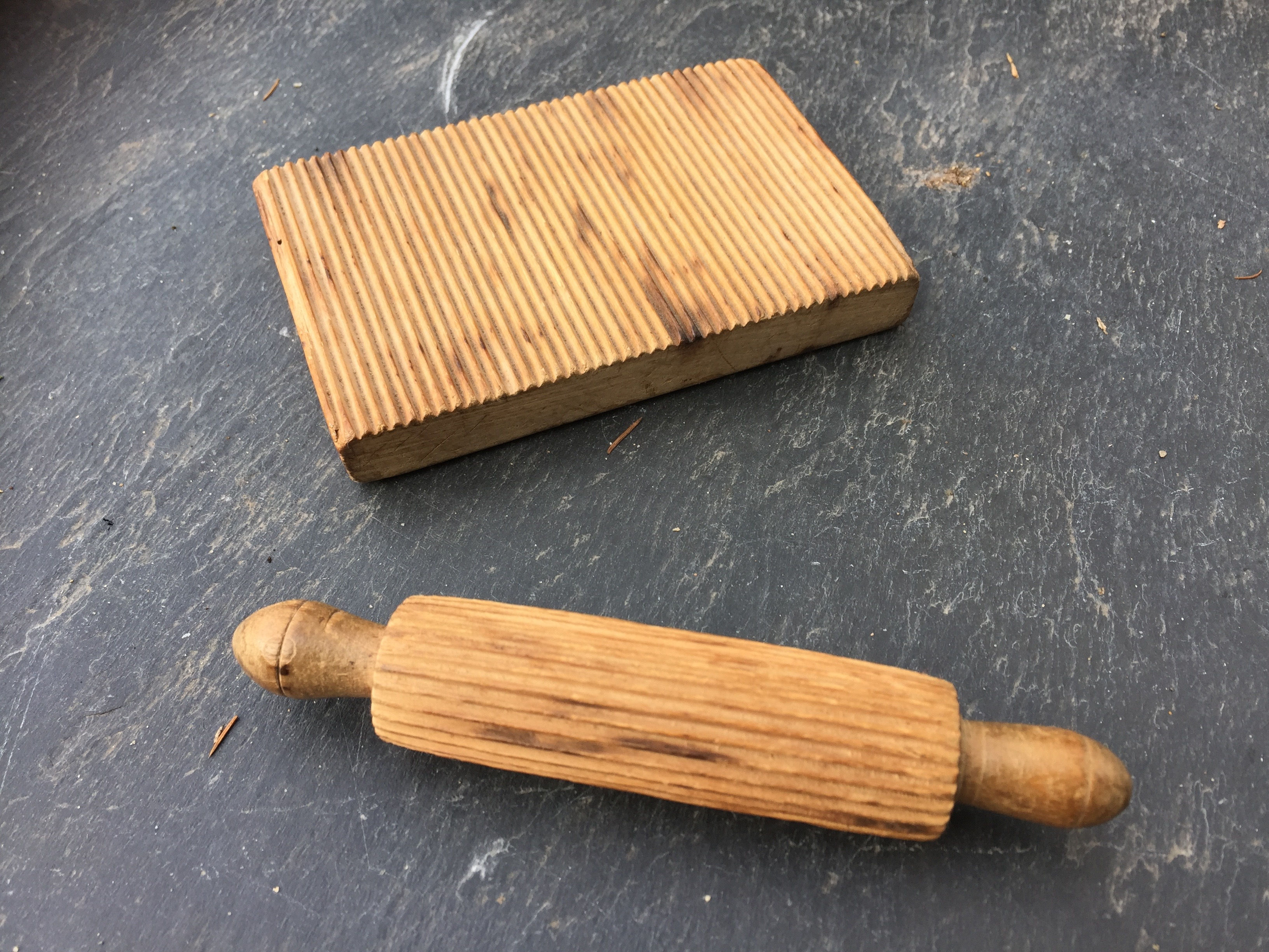 Antique Treen Lace Crimper