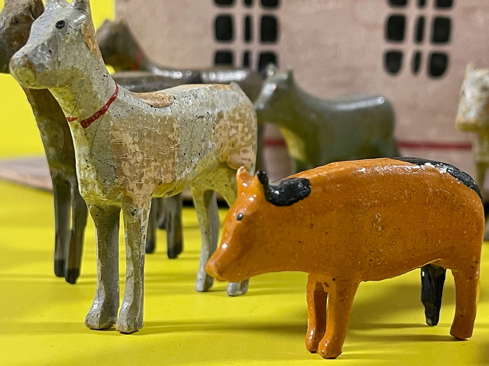 Thumbnail: Antique Noahs Ark with Animals & Figures