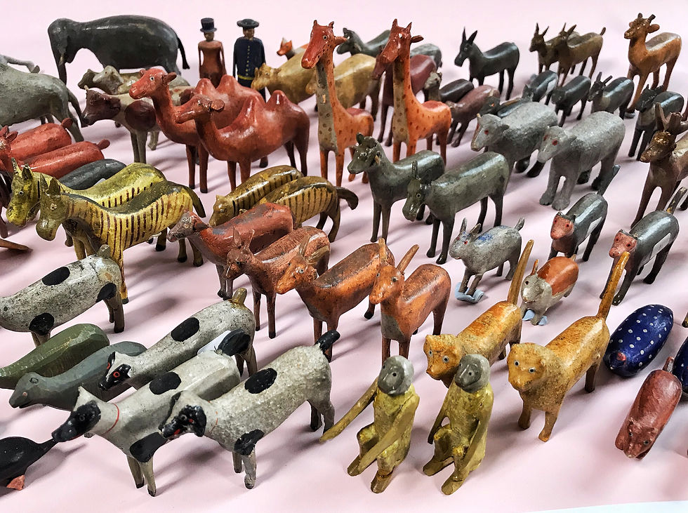 Thumbnail: Antique Noahs Ark - over 150 animals and birds