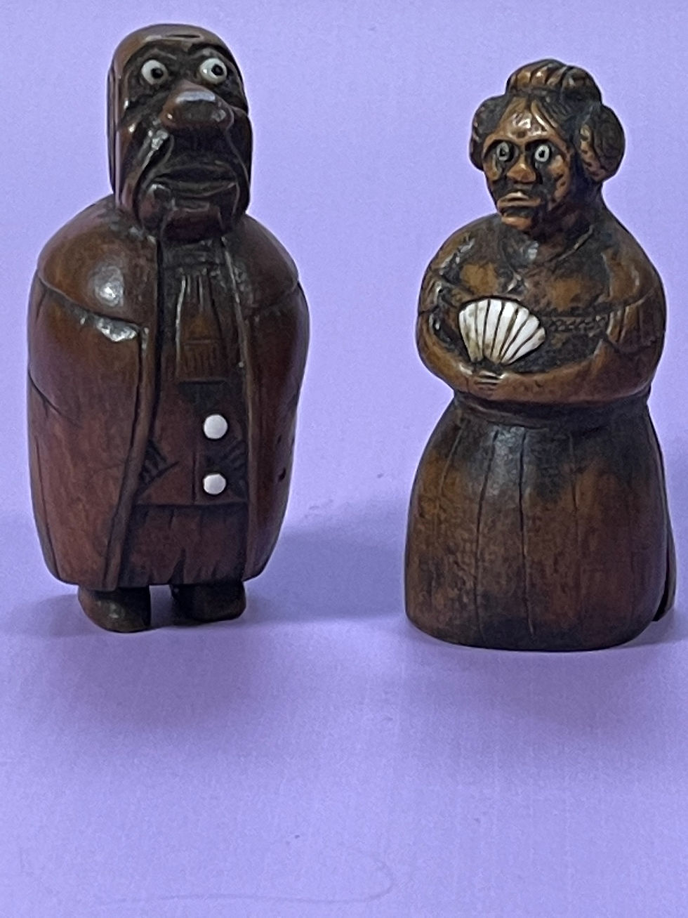 Thumbnail: Antique Snuff Box - lady