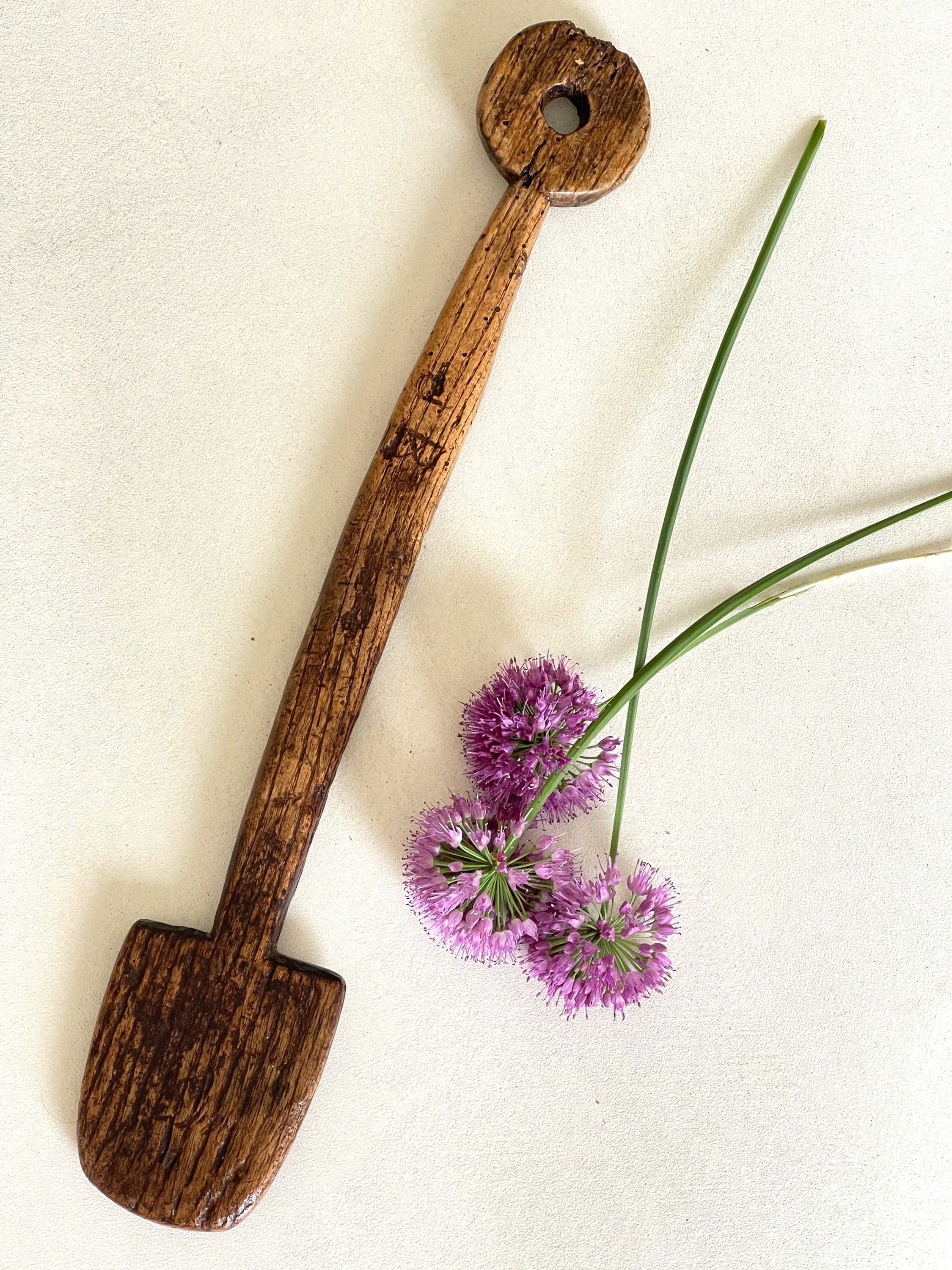 An Antique Treen Pie Peel