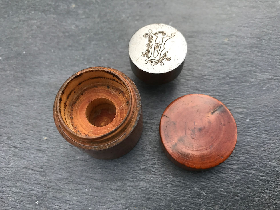 Thumbnail: Antique Seal Box with Metal Die
