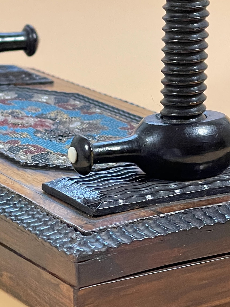 Thumbnail: Antique Rosewood Flower/Card Press