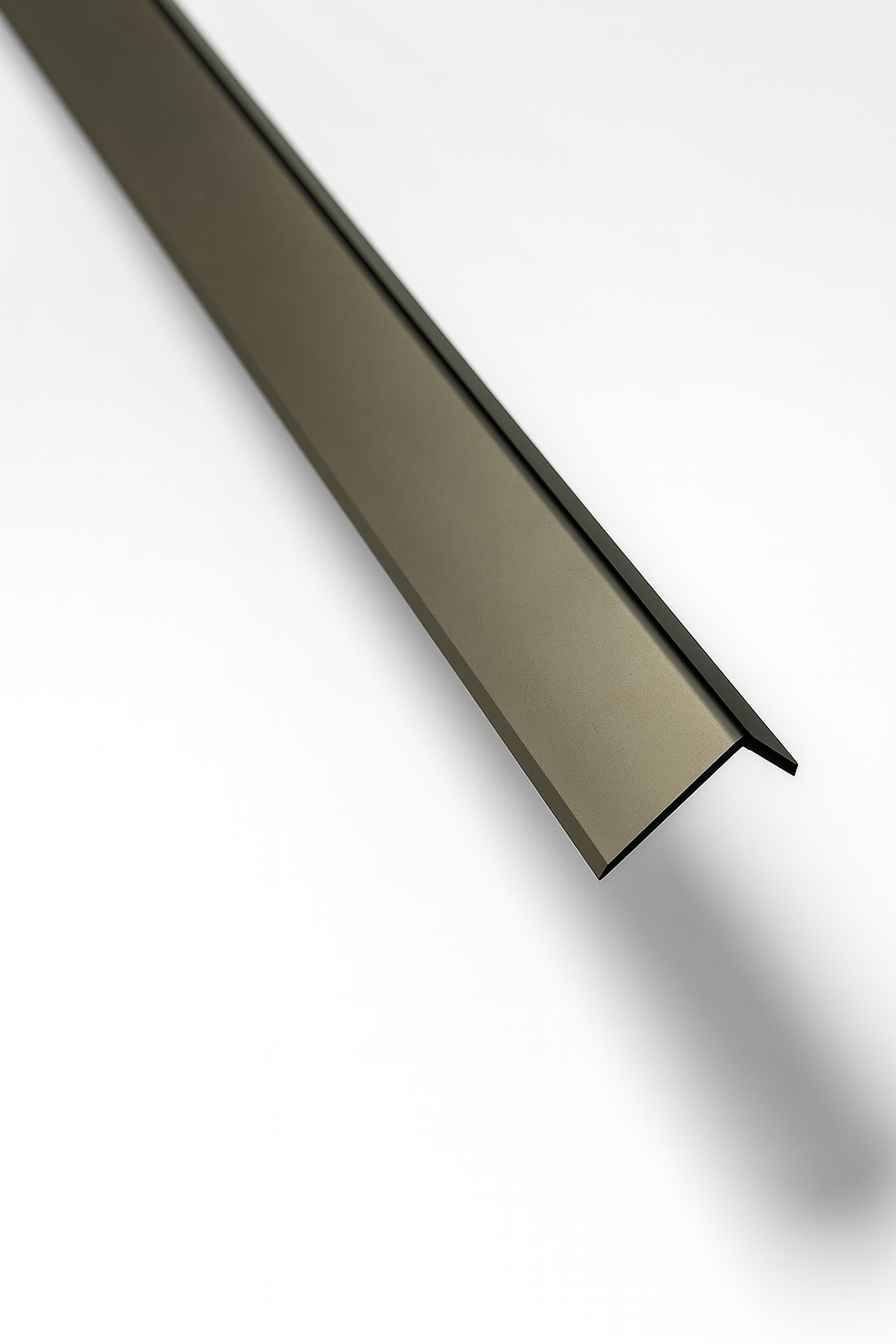 סף זווית מאלומיניום – ברונזה 2×1 ס״מ