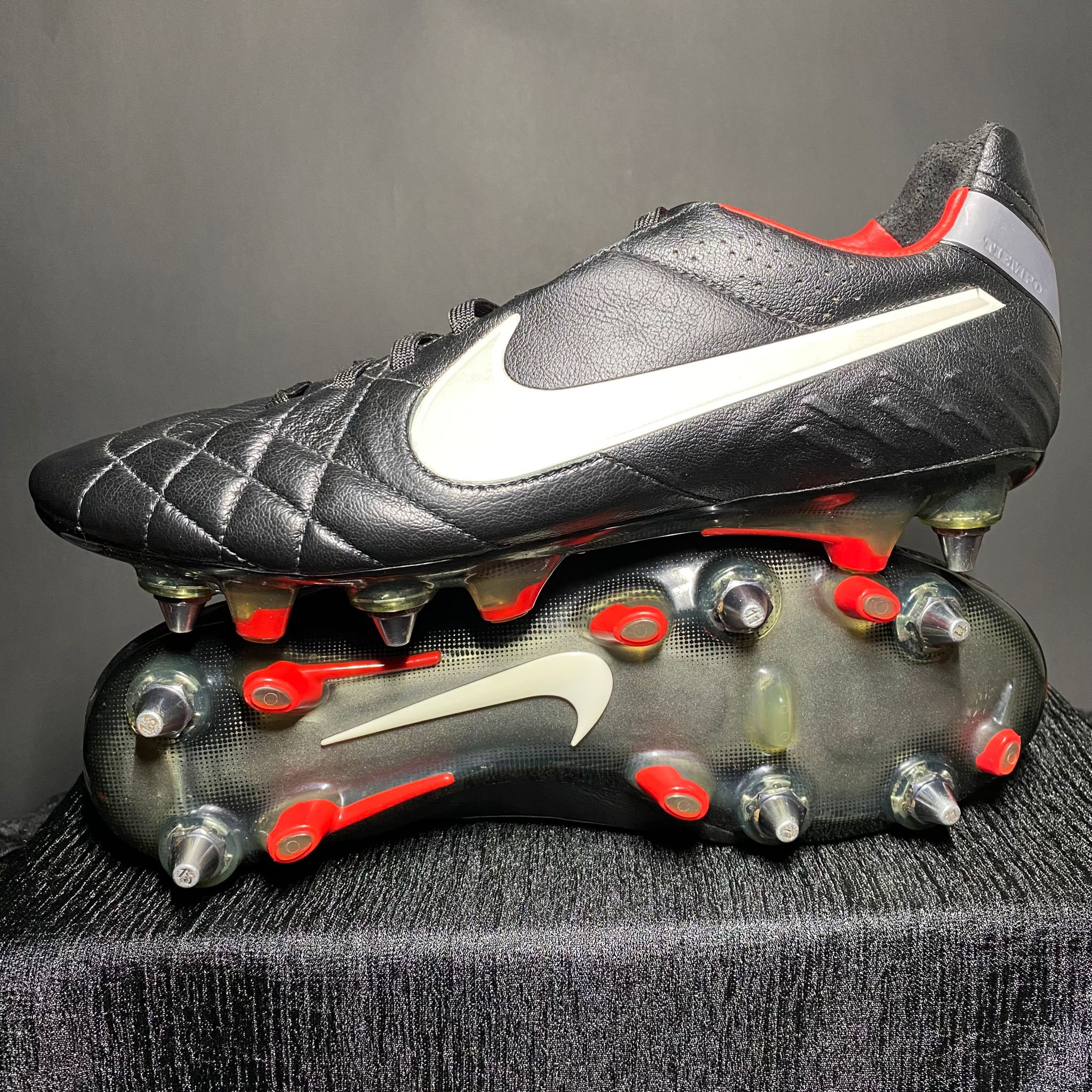Nike Tiempo Legend IV SG-Pro | Soccer Supplier