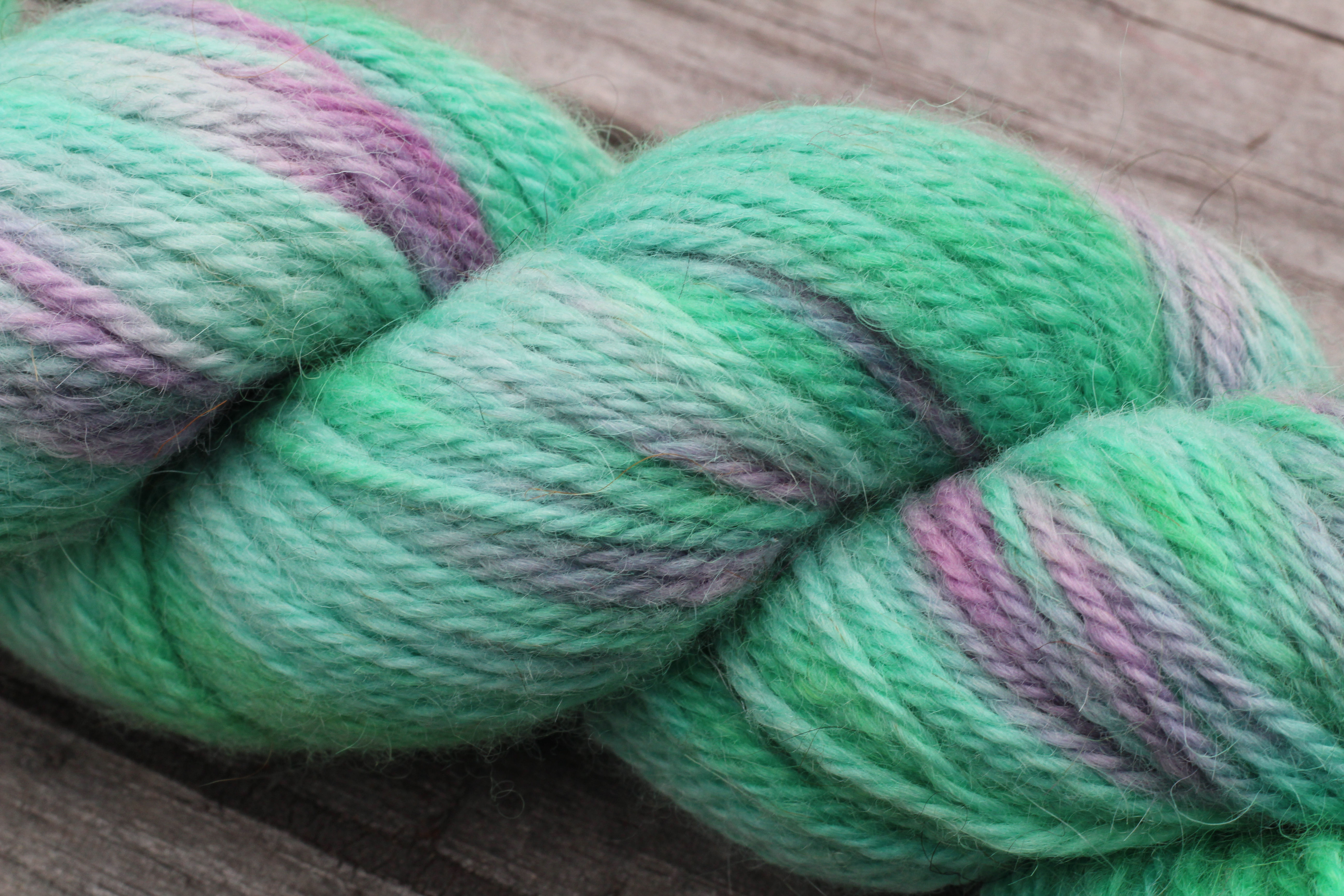 "Seahorse" Icelandic w/ 20-30% Merino