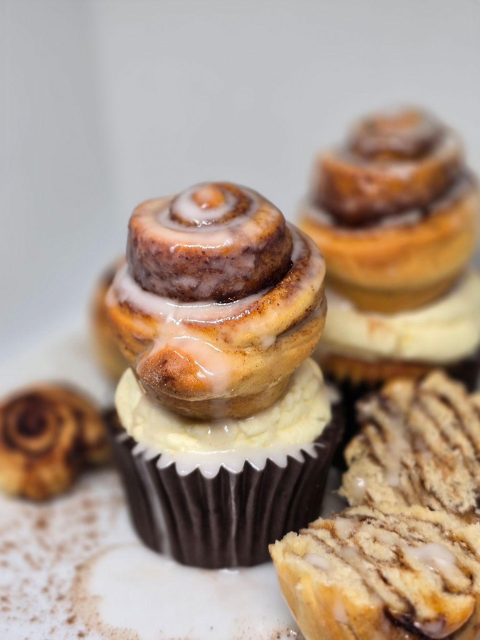 Thumbnail: The deluxe: Cinnamon swirl 