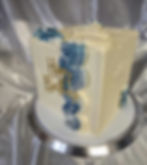 Square 'cube' cake (Swiss meringue buttercream)