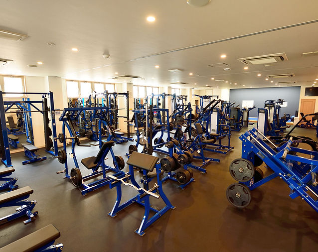 施設案内 | 99Gym | 伊東市 24時間営業本格フィットネスジム【公式】