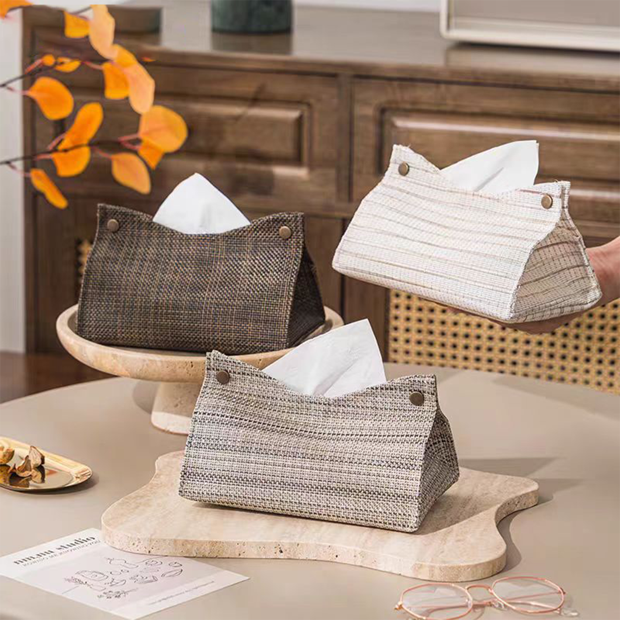 Woven vinyl tissue box cover