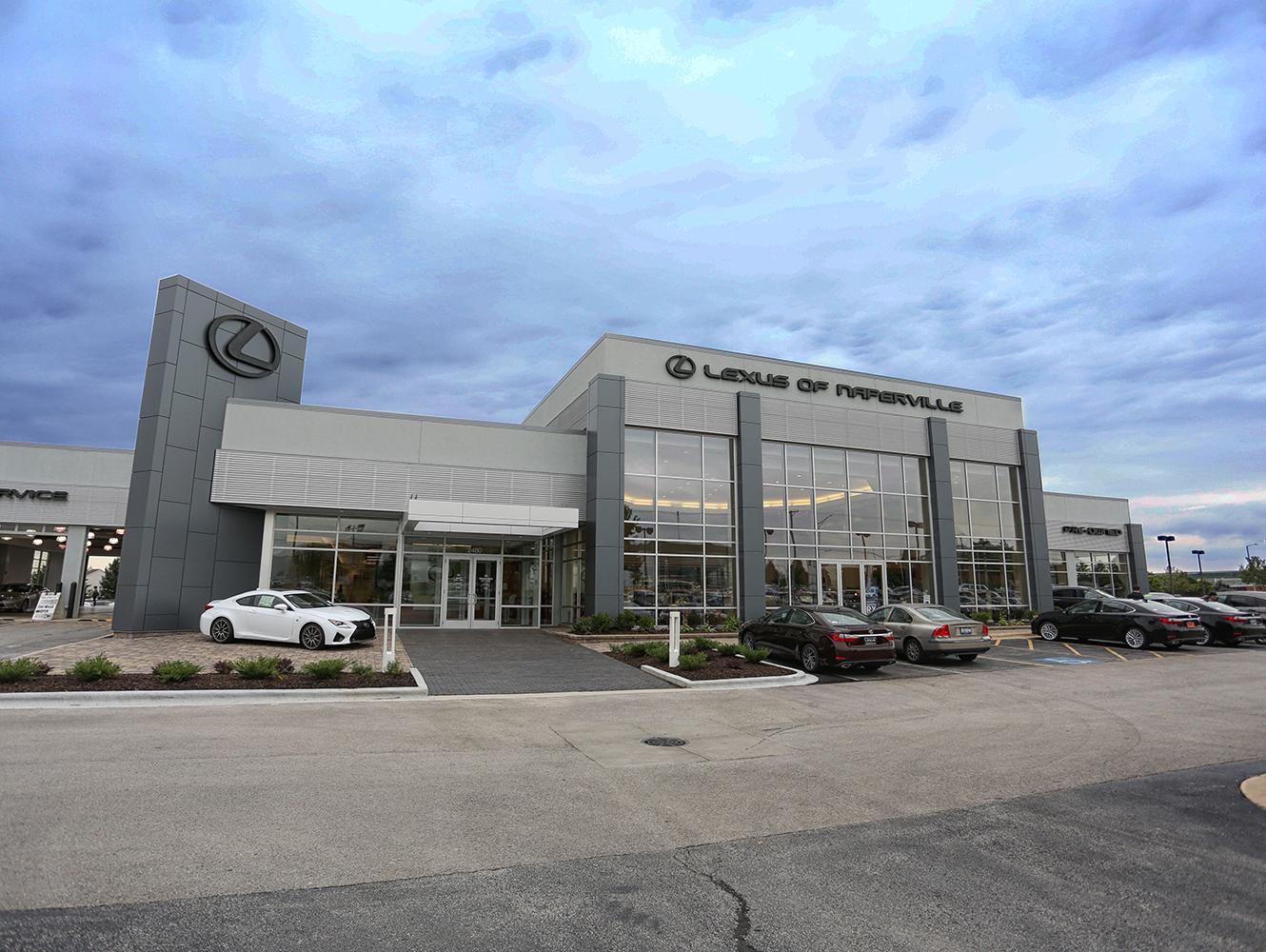 Lexus of Naperville