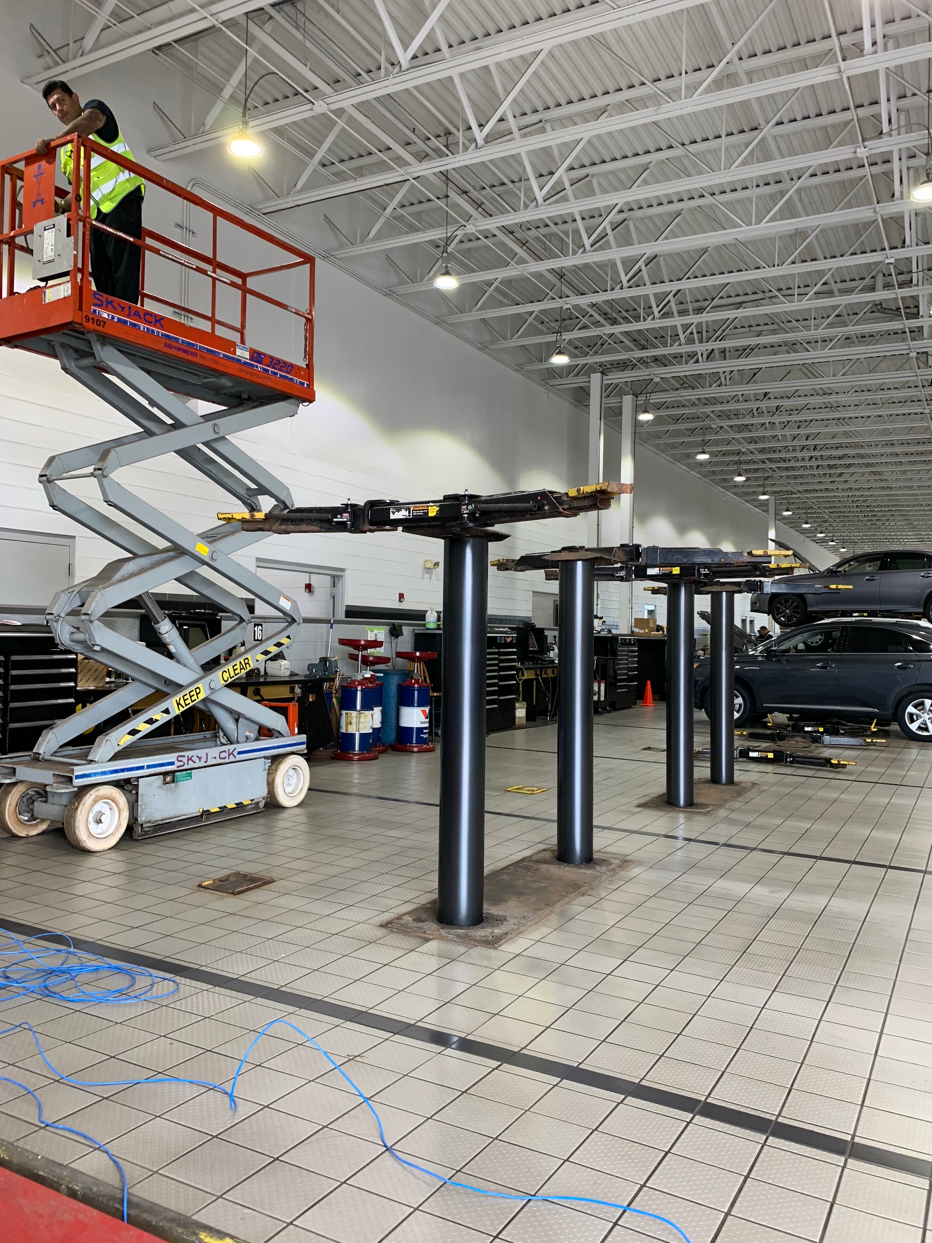 Lexus of Naperville