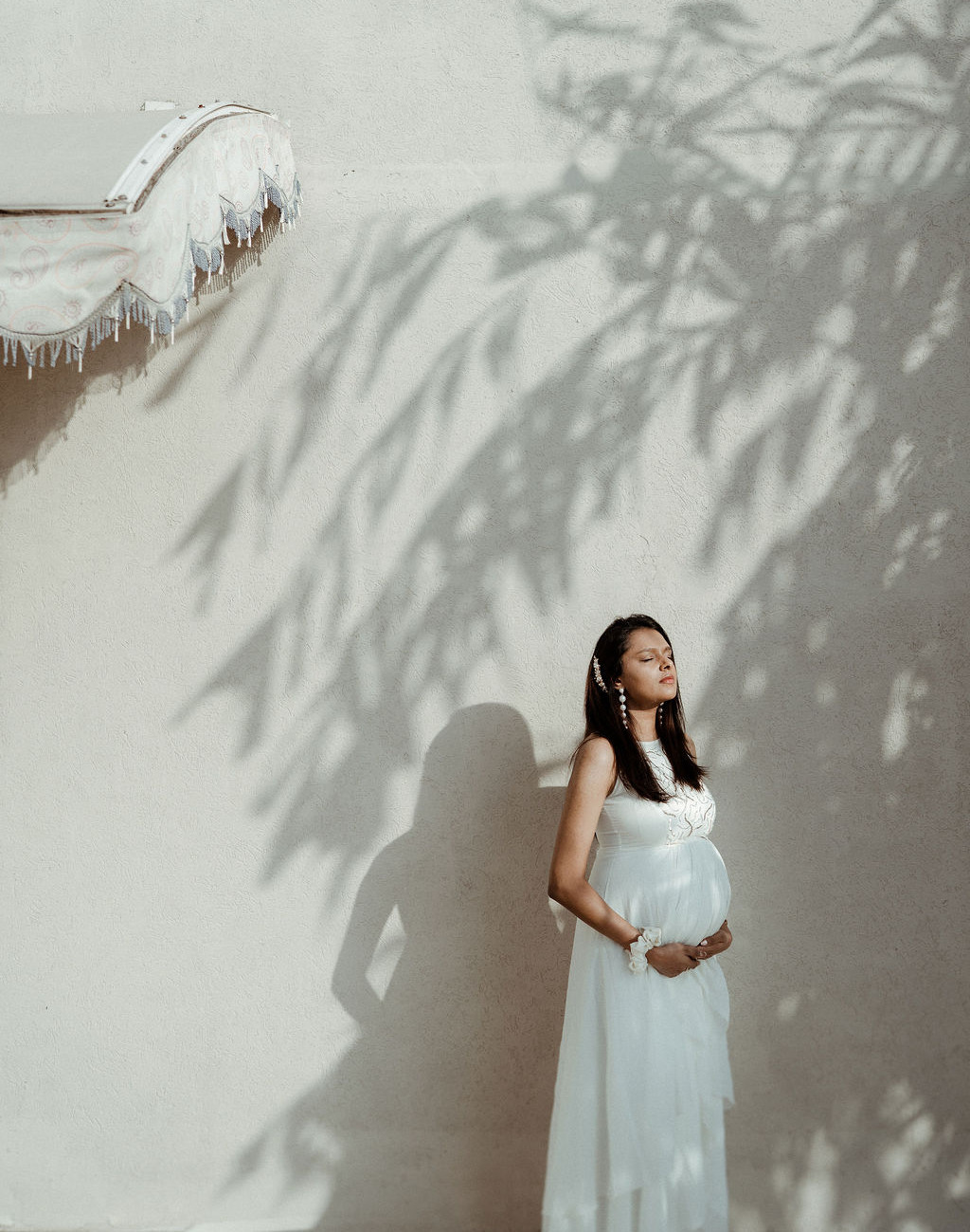 Pregnancy photoshoot photo by Rang Wedding Photography 