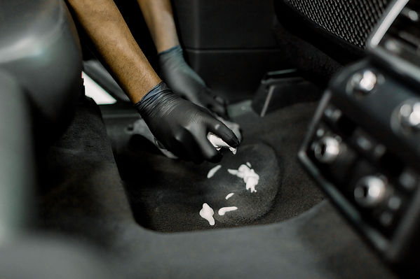 cropped-close-up-of-hands-of-professional-male-det-2024-12-13-11-56-11-utc.jpg