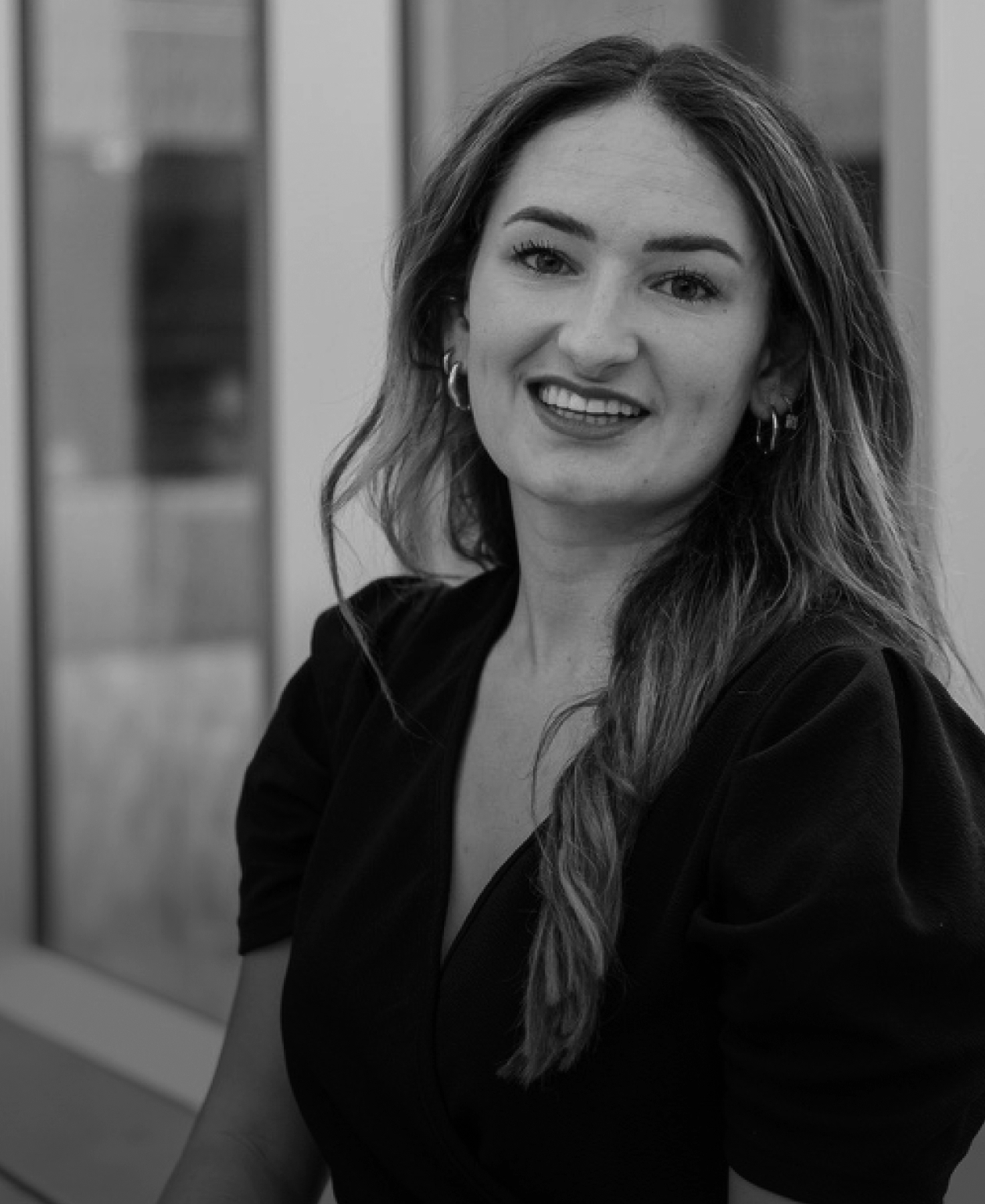 Portrait von Selina Strickler, Gründerin von Apoyo Studio.
