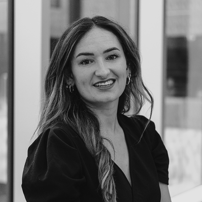 Portrait von Selina Strickler – Branding, Websites, Beschriftungen, UX/UI-Design