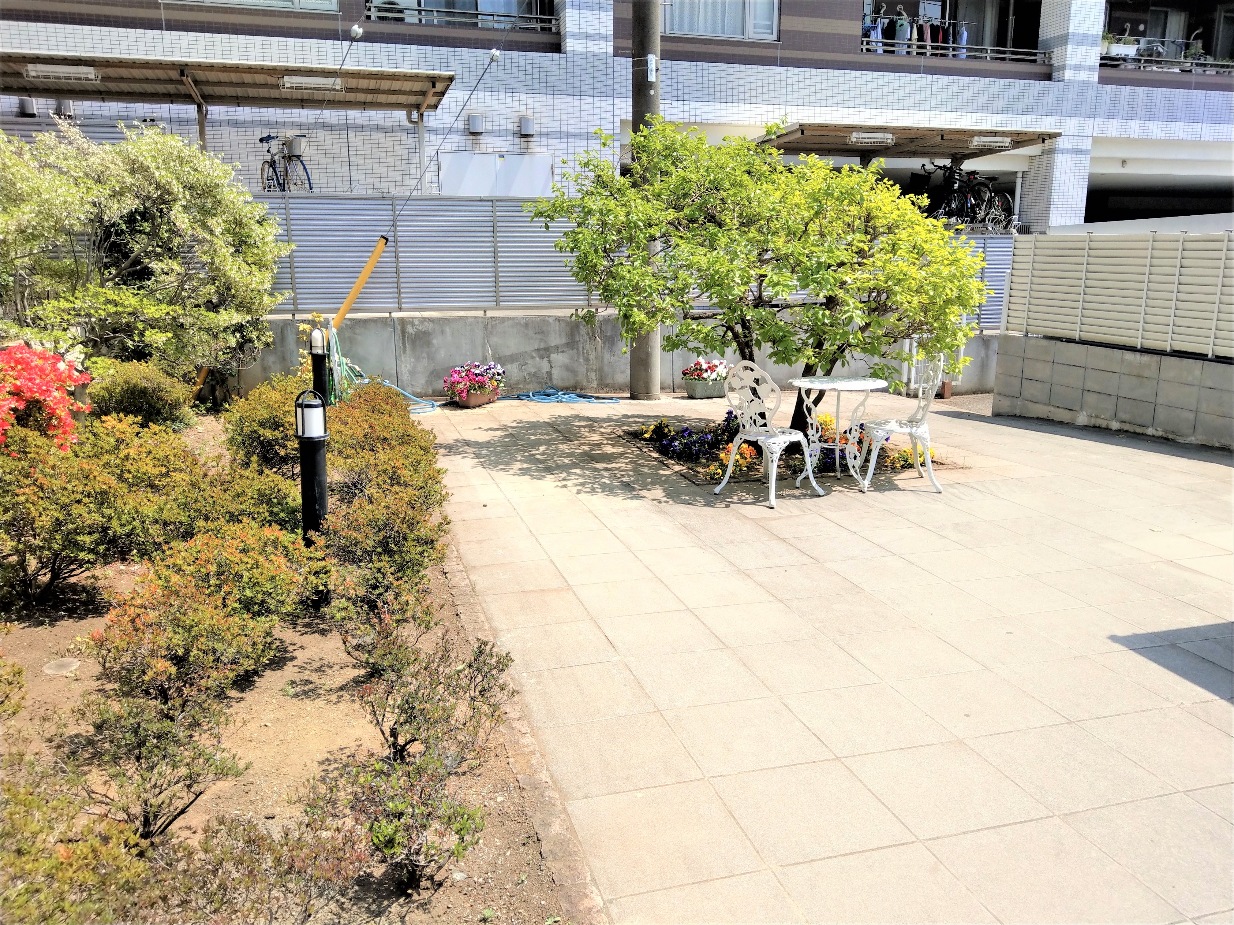 マンション共用部分 中庭