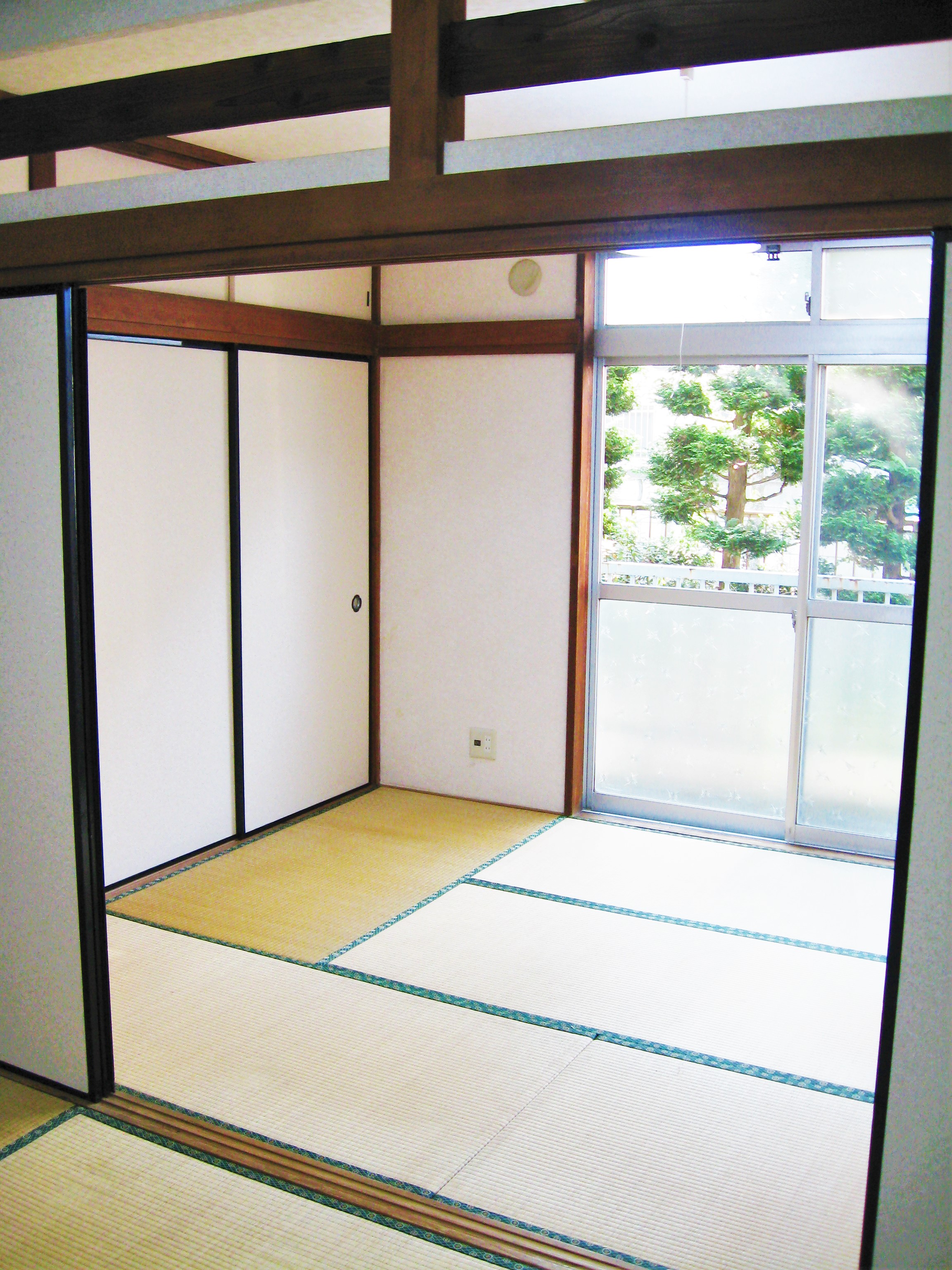 アパート104号室(ほぼ空部屋)和室