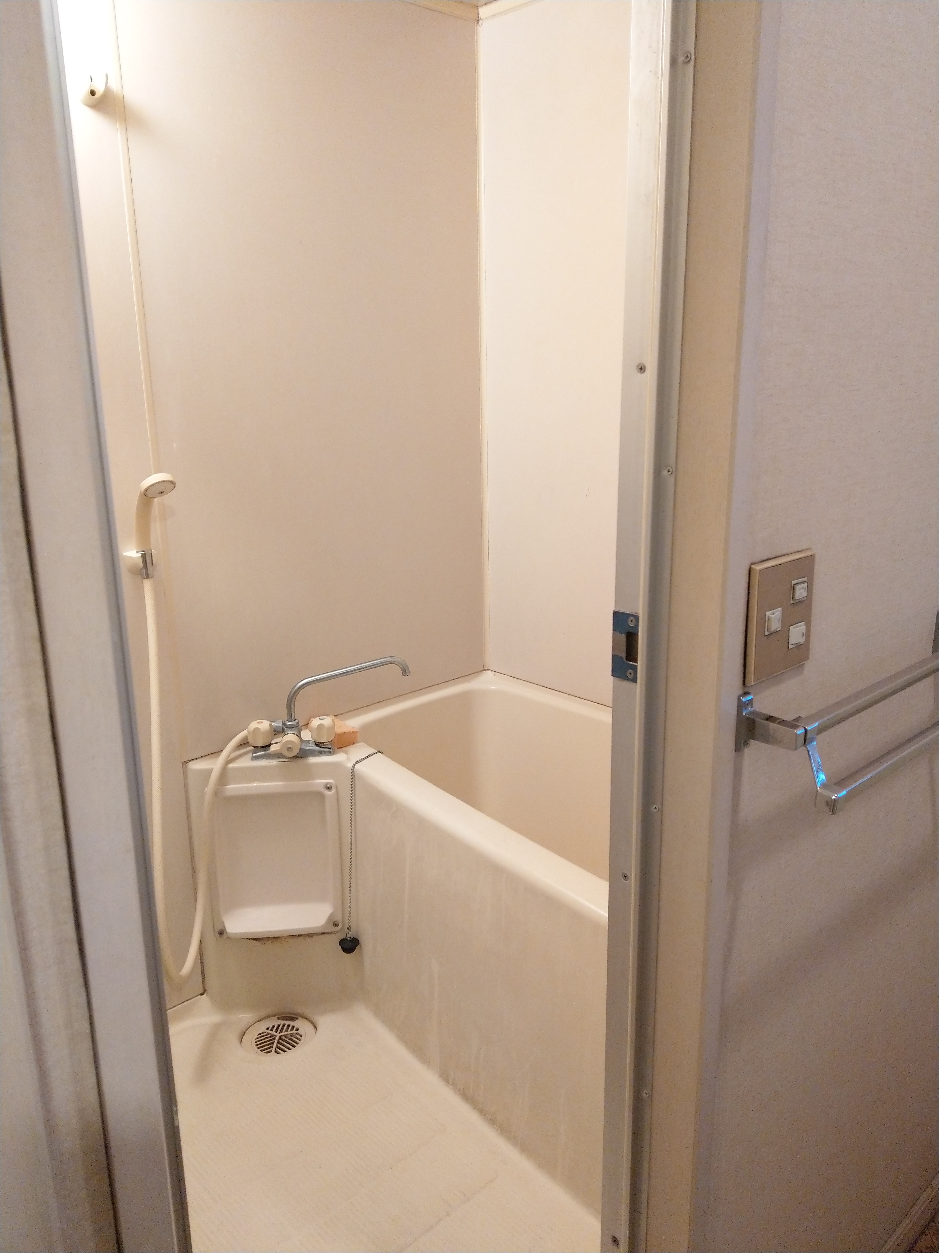 一軒家 2階風呂場