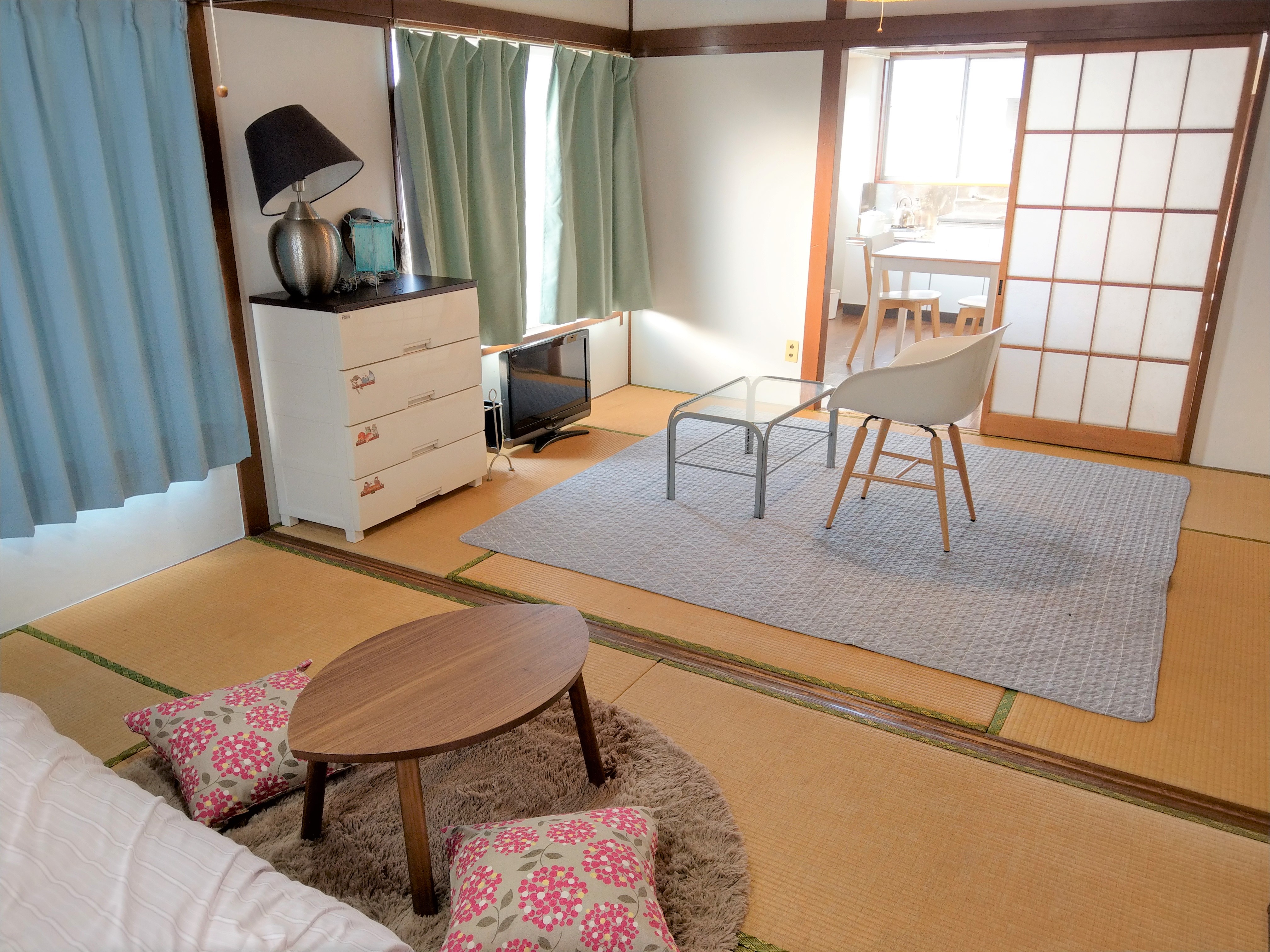アパート205号室(女性部屋)和室