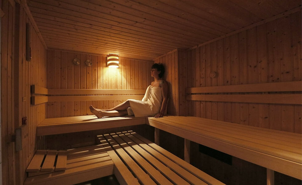Using a sauna for thermal therapy