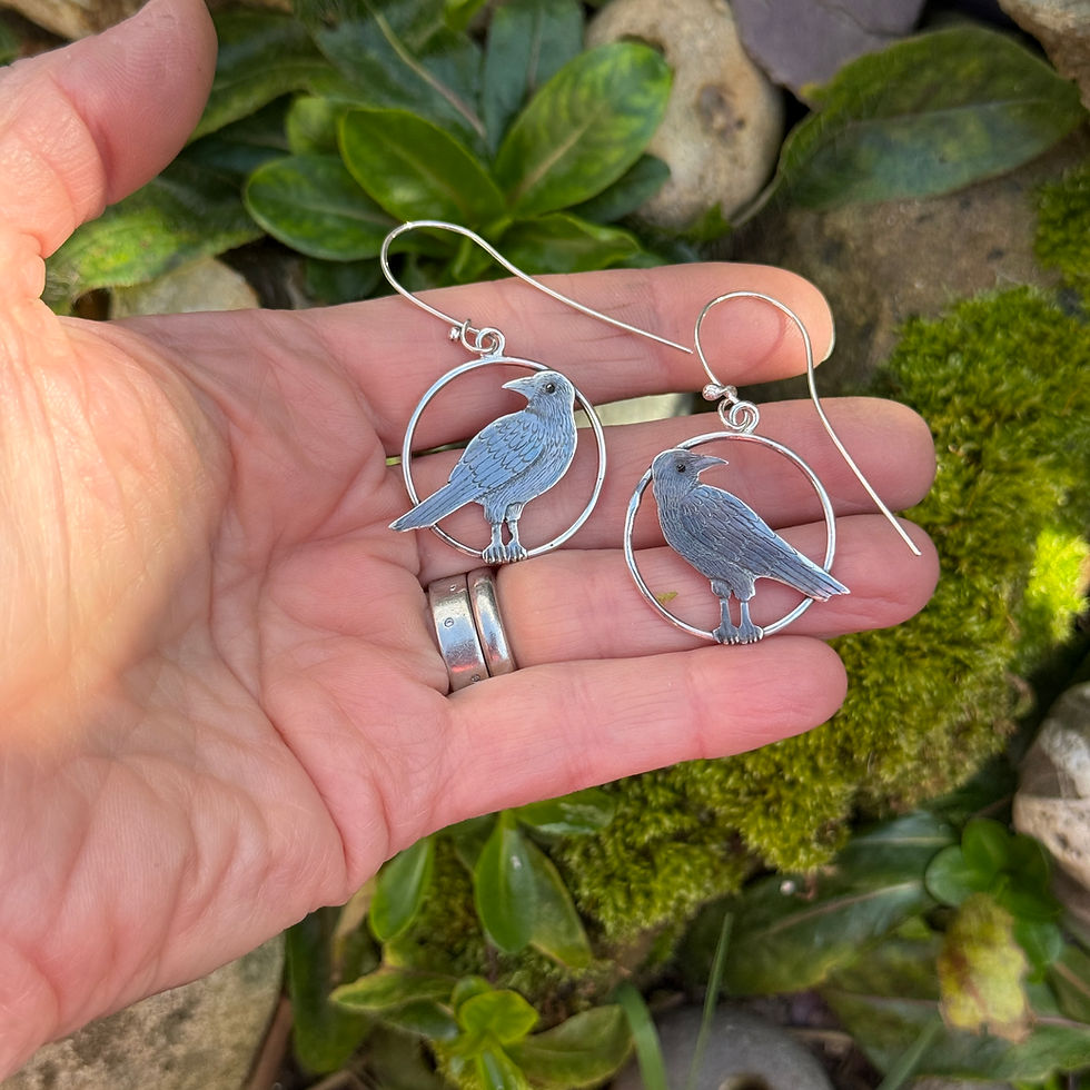 Thumbnail: Raven earrings 