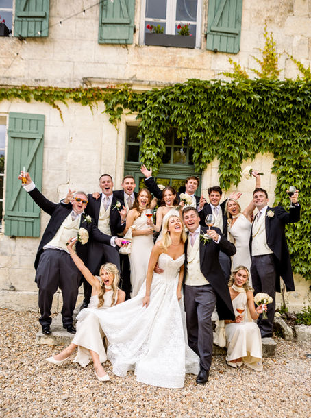 Snakes, Sunshine & Sauvignon: Photographing Sam & Jess at Manoir Longeveau