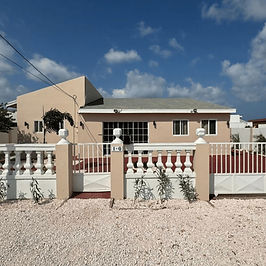 For sale 8 bed / 4 Bath House in Tanki flip