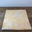 Miniature : Housse de coussin fleuri jaune