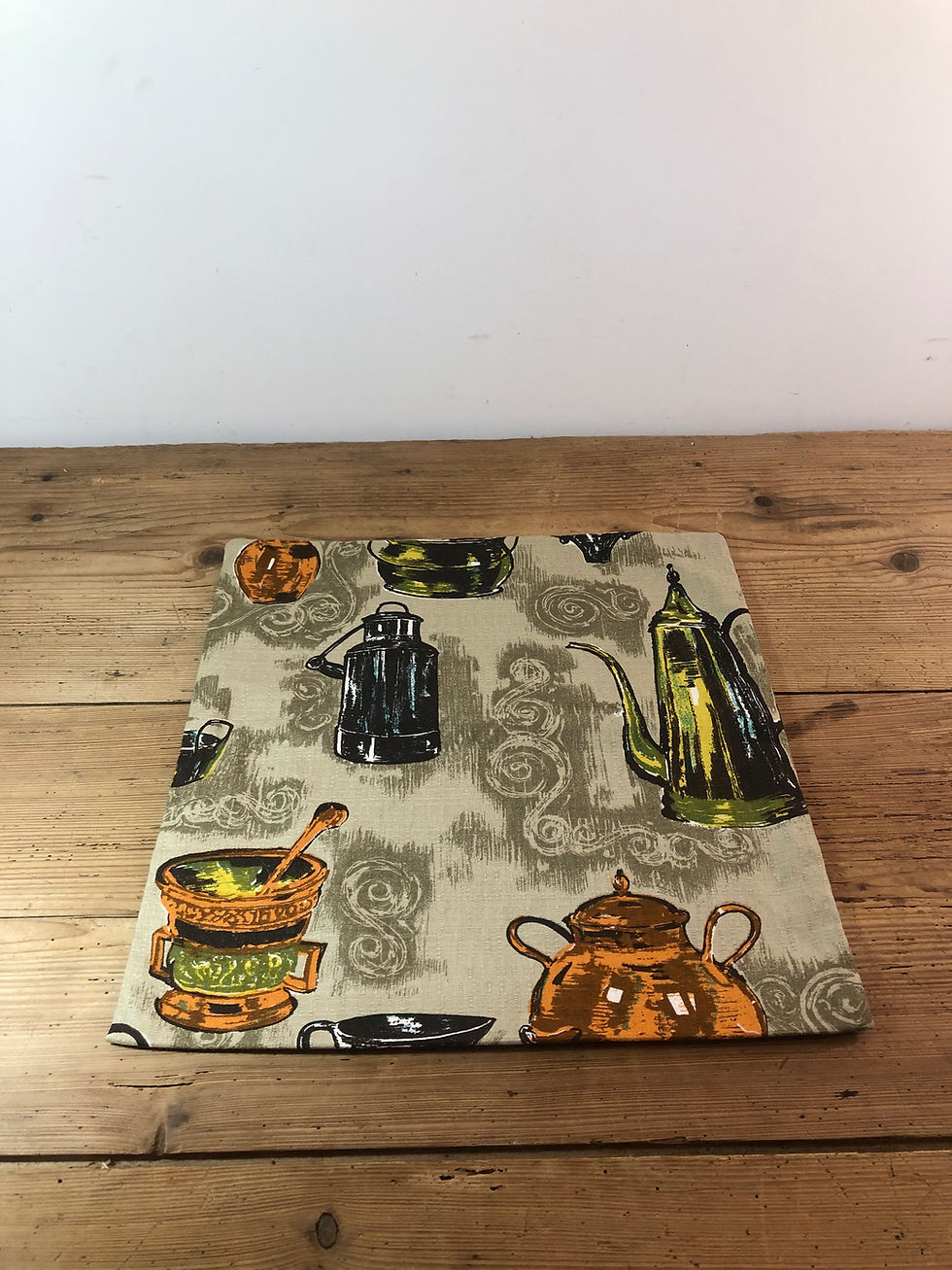 Miniature : Housse de coussin année 50 verseuse