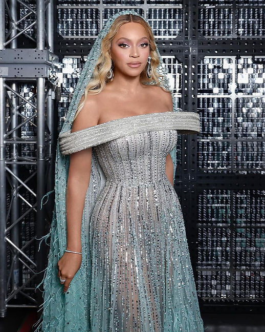 BEAUTY, The Setting Spray that Beyoncé Used on Tour and More