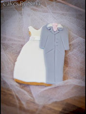 wedding favours, wedding cookies, bridesmaid favour, best man favour, cookies, cake pops, macaron, fudge, truffles, cake popiscles, doughnuts, donuts, biscuits