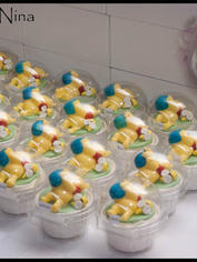 Winnie the Pooh cupcakes by Cakes By Nina