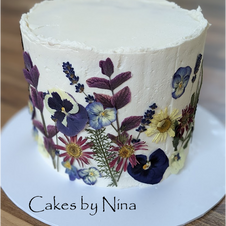 flower meadow buttercream cake