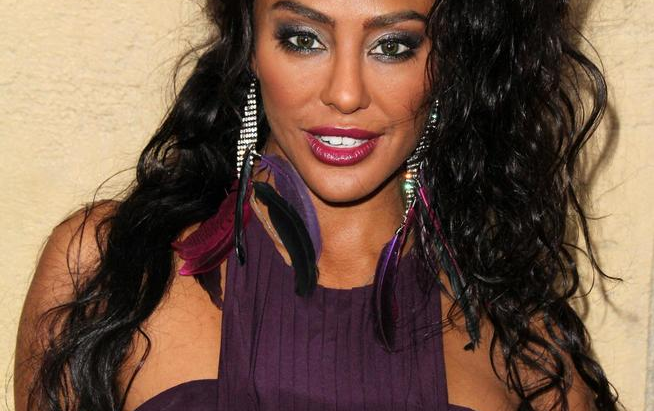 Shyra Sanchez releases new single: Dance with Me