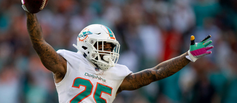 Xavien Howard and the Dolphins agree to a deal 