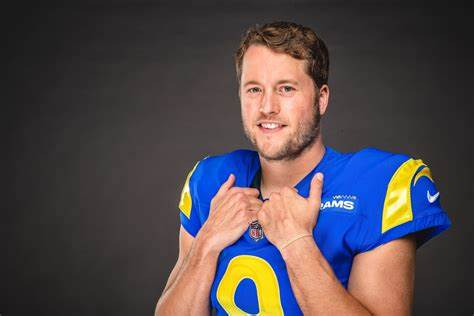 Matthew Stafford puts the Rams on his back