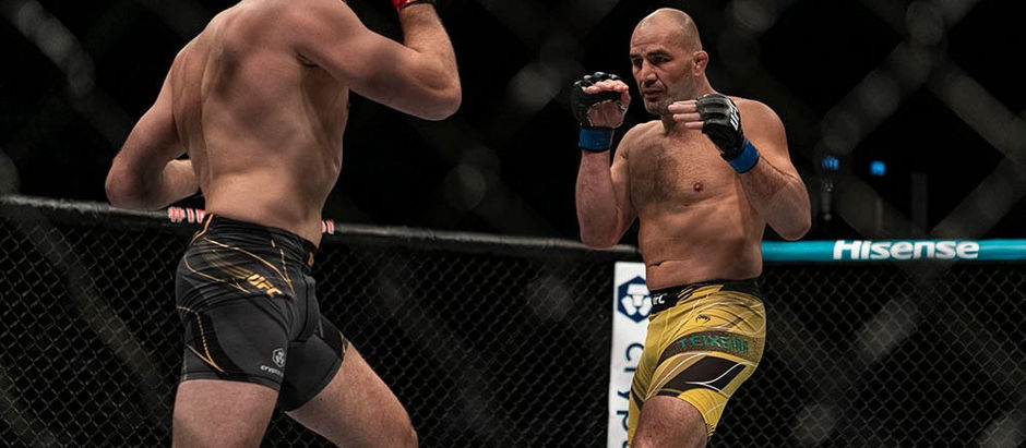 Glover Teixera makes history on a stacked UFC 267 card