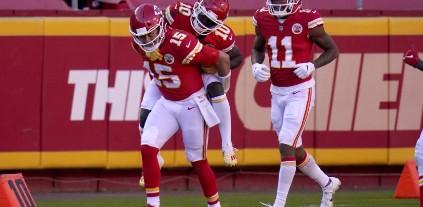 Chiefs escape in a shootout with Panthers 33-31