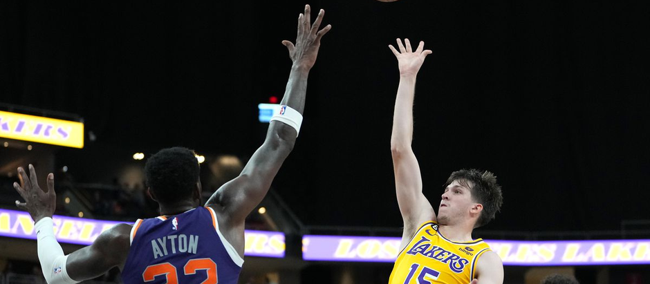 Lakers top Suns in a must win game 122 to 111 to keep pace for playoff race