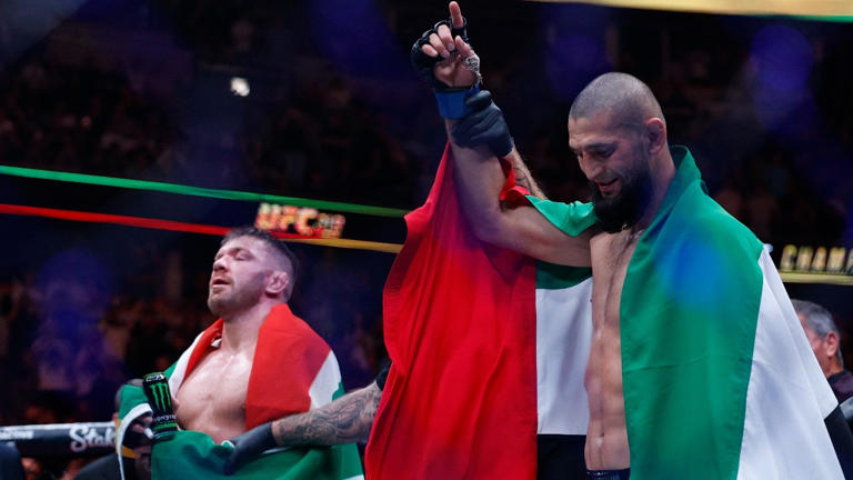UFC 319: Chimaev Dismantles Du Plessis, Dominates Middleweight Division