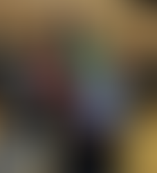 Cindy Crawford brings the joy of the holidays, celebrating a great cause