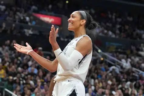 Aja Wilson drops 32 in a win against Wings