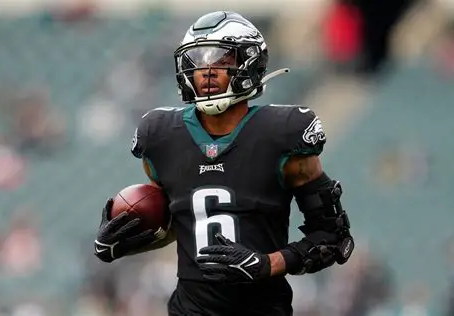 Eagles' offense suffers a meltdown in the second half